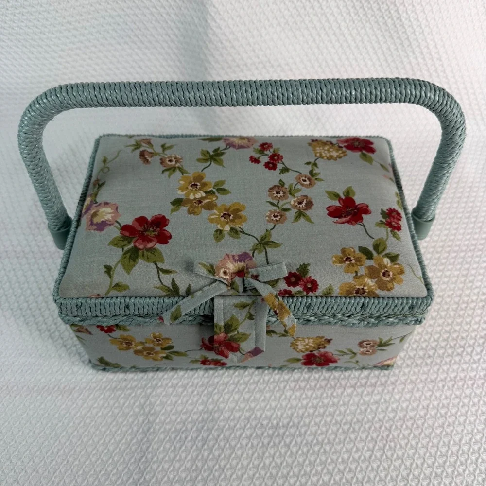 Vintage Floral Sewing Basket Woven Wicker Trim Removable Tray Light Blue Large
